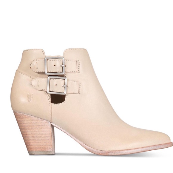 Frye Jennifer Ivory Chic Belted Shootie/Ankle Boot - Picture 16 of 16